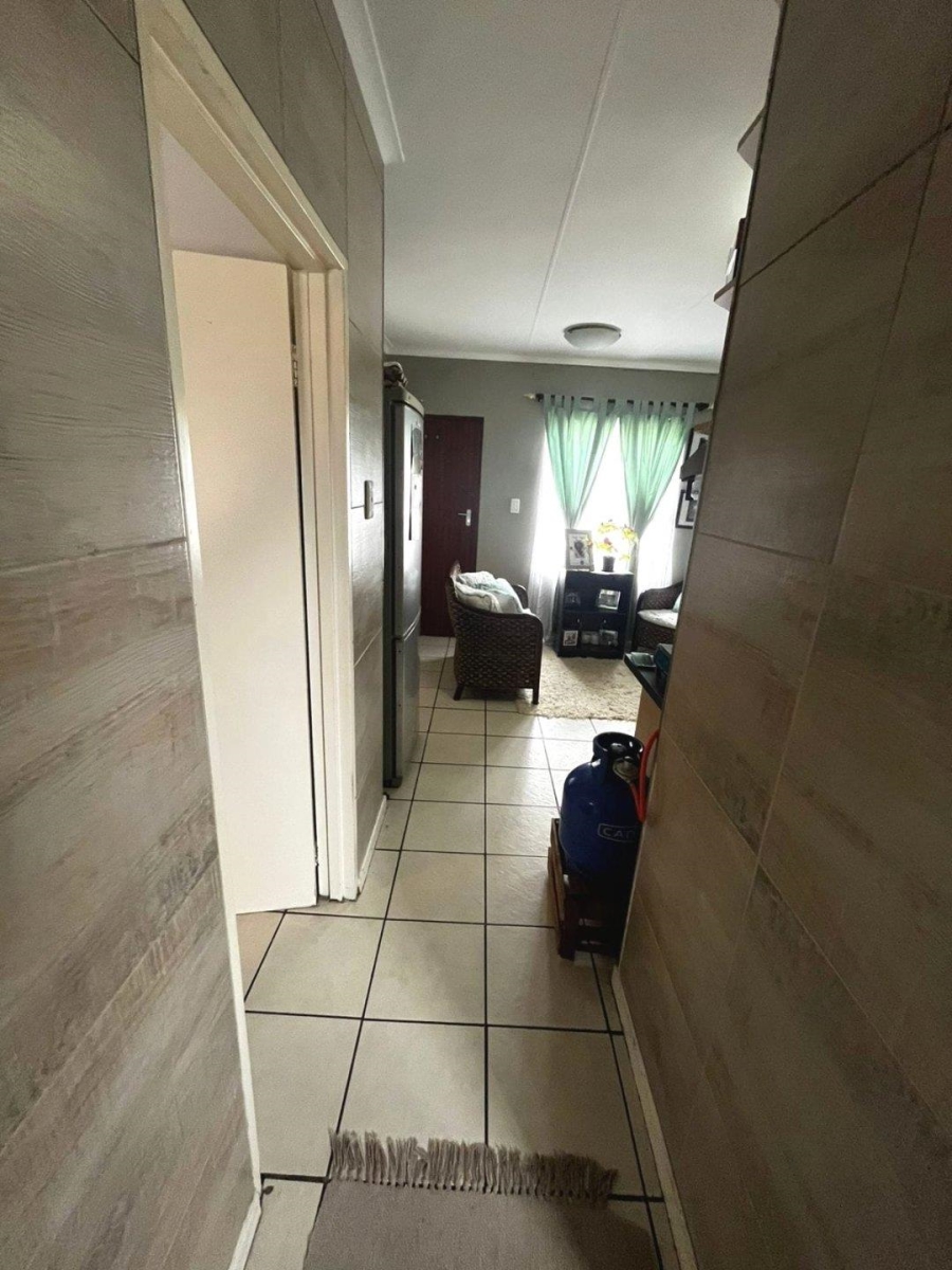 2 Bedroom Property for Sale in Pelican Park Western Cape